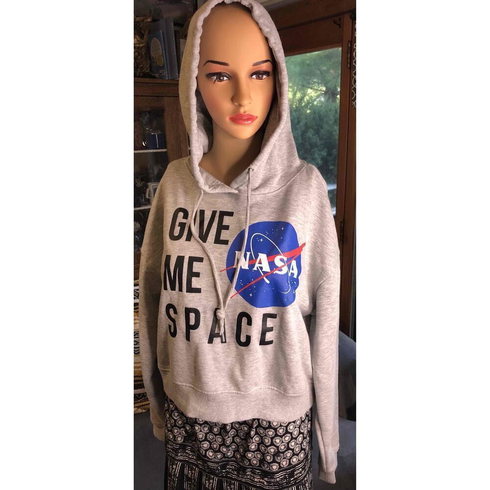 Chemistry Gray NASA Give Me Space Cropped Hoodie Graphic Print Drawstring Large